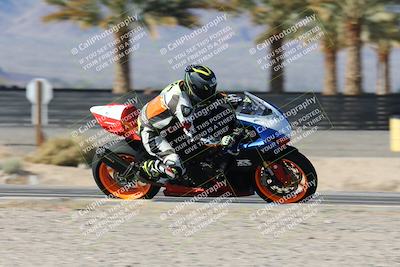 media/Dec-04-2025-Racers Edge (Thu) [[5ebc9f124d]]/3-B Group/5-Session 2 Turn 2 inside Speed Pans/